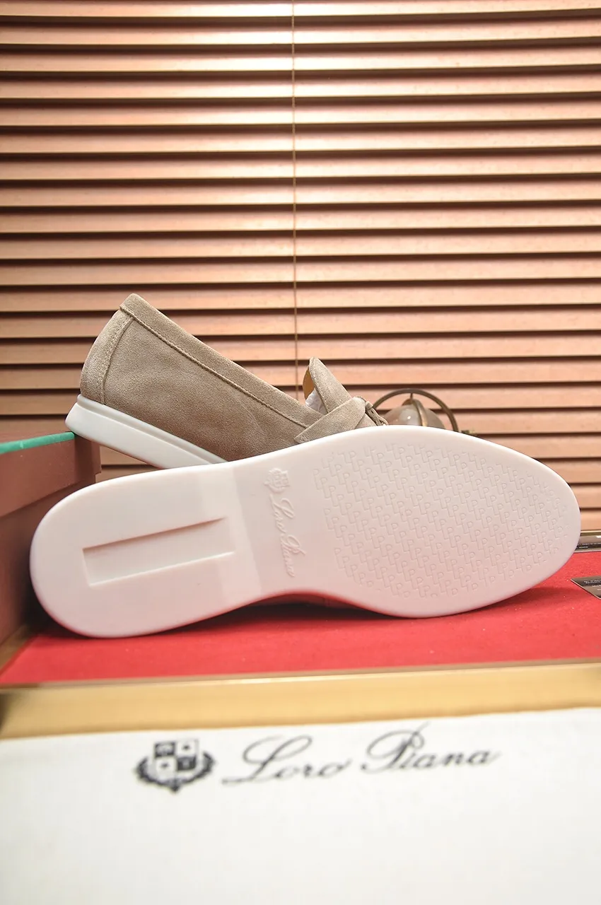 Men's shoes 💰400💶[𝐥𝐨𝐫𝐨 𝐏𝐢𝐚𝐧𝐚] [Couple model] High-end quality, affordable price, LP classic loafers, Italian treasure brand, the only brand that can match Hermès! Only after wearing it do we know that we can’t live up to our feet. Women’s code: 35-40 (customized sizes 34, 41, 42 are non-returnable) Men’s code: 38-44 (customized 45, 46, 47, 48 are non-refundable) Fabric: Customized imported cashmere Lining: Customized imported fetal cowhide Foot: Imported benzene-dyed calfskin Outsole: Exclusive original glass rubber outsole